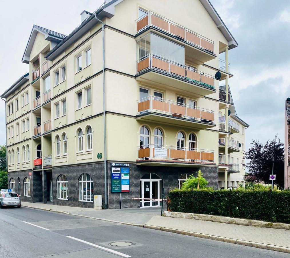 Apartamenty Teatralne Gorzow Wielkopolski Bagian luar foto