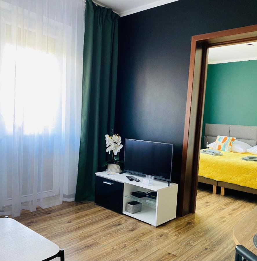 Apartamenty Teatralne Gorzow Wielkopolski Bagian luar foto